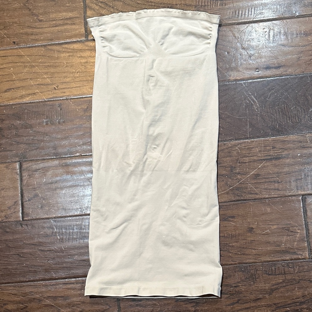 NWT Victoria's‎ Secret Cream Shape-wear Midsection Undergarment